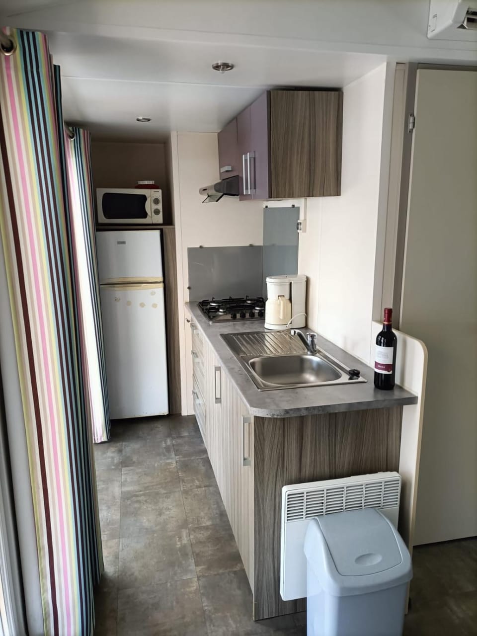 Chalet huur camping zee Cote d'Azur 3 slaapkamers Campground/ 
RV Resort in Roquebrune-sur-Argens