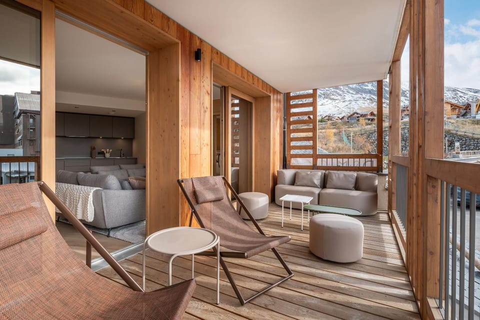 View (from property/room), Balcony/Terrace, Seating area