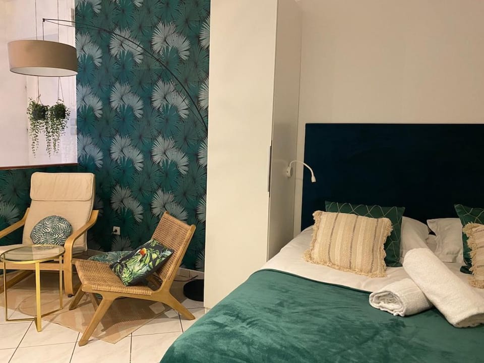 Oasis - City Center Apartment in Annecy