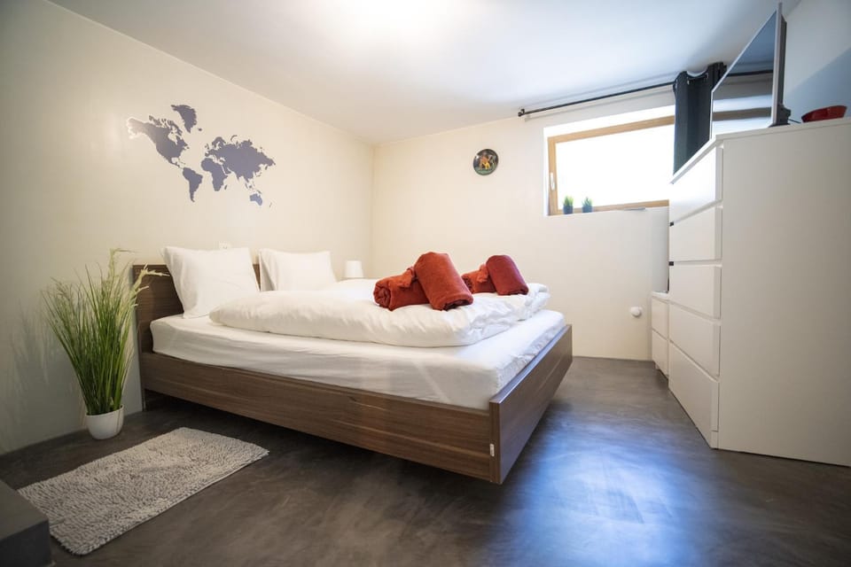 Bed, Bedroom