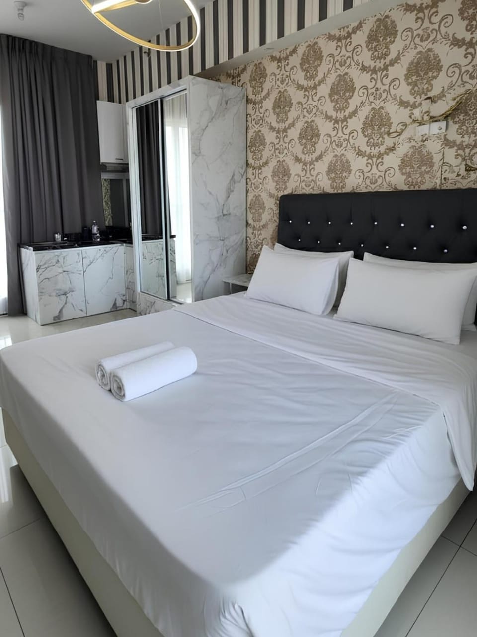 Anderson Benson Conecting Mall PTC Apartment in Surabaya