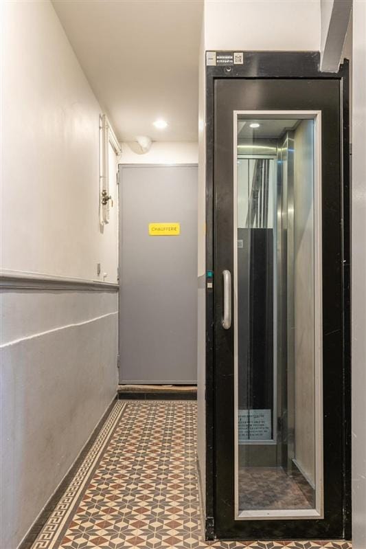 Large Flat Louvre Pont Neuf 48 M2 Apartment in Paris
