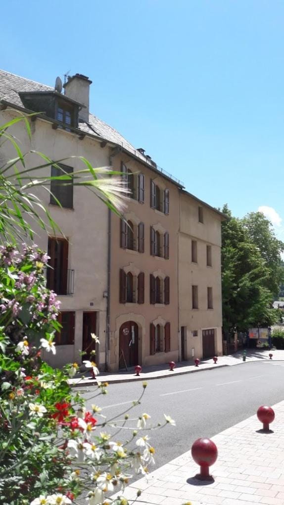 Gîte Au Fil de l'Eau House in Espalion