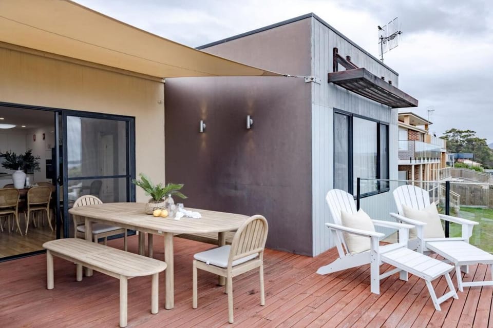 Curragudde Cove - Pambula Beach House in Pambula Beach