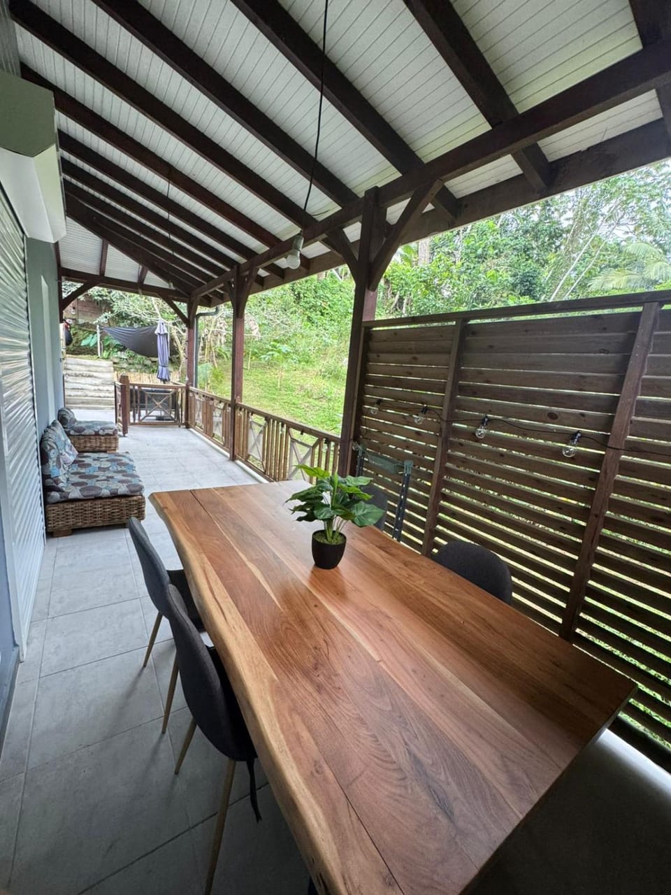 Toilet, Patio, Nearby landmark, View (from property/room), Balcony/Terrace, Living room, Lounge or bar, Other, Other, Seating area, Dining area, children, children, children