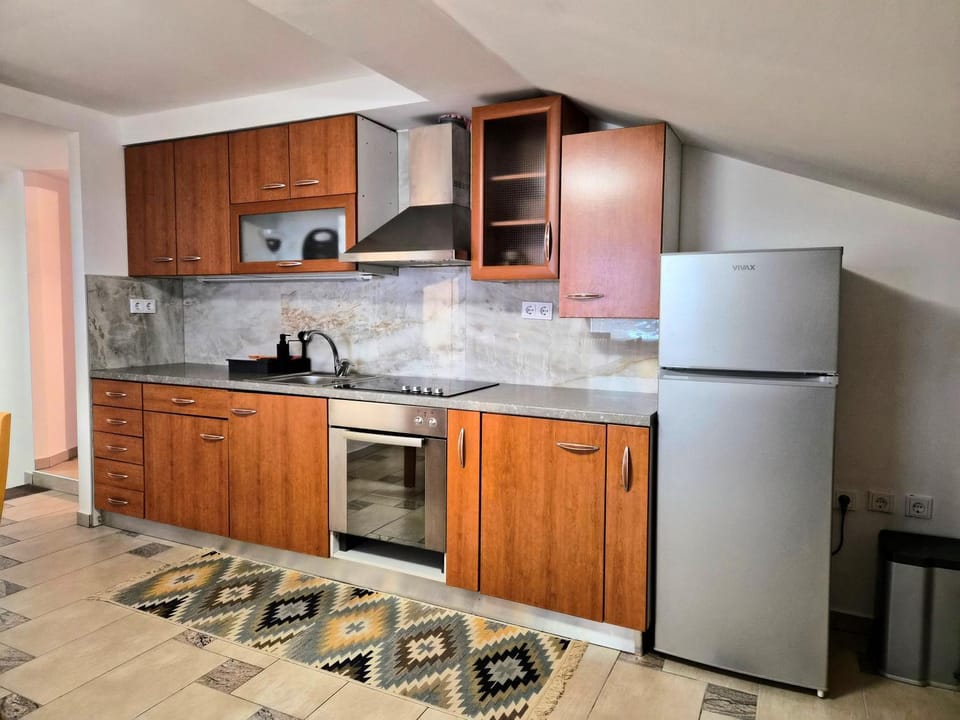 Kitchen or kitchenette, oven, stove, kitchen