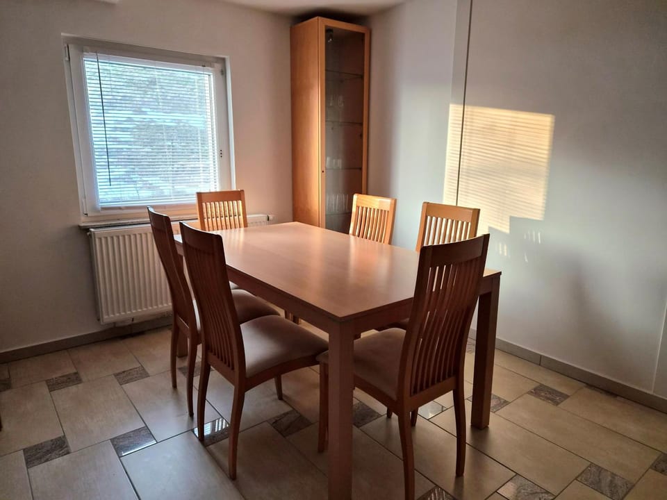 View (from property/room), Seating area, Dining area, kitchen