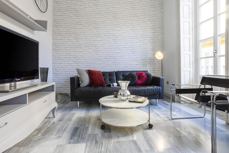 Communal lounge/ TV room, Living room