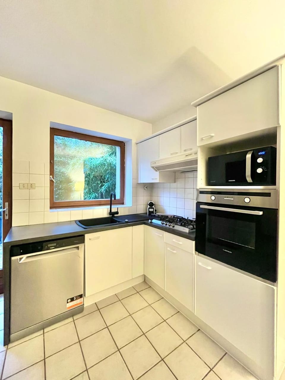 Maison La Clairière - Jardin et parking - 10 pers - 4 chambres - 15 min de Lyon House in Auvergne-Rhône-Alpes