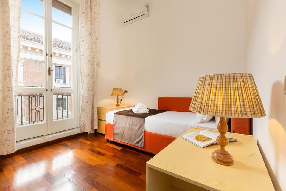 Bed, Bedroom, towels, air conditioner