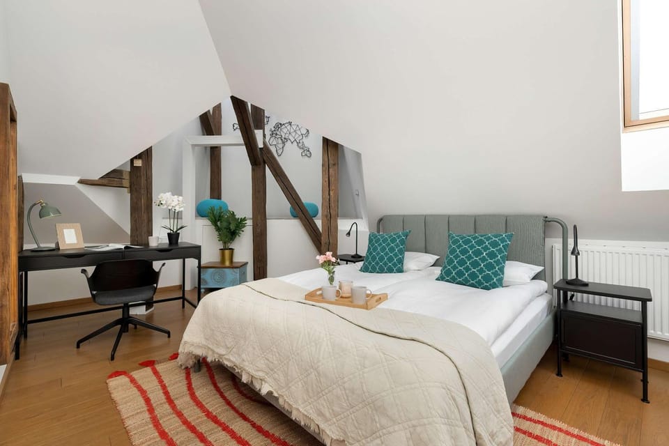 Bed, Bedroom