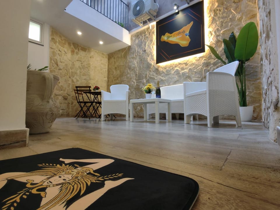 You & Sicily Prestige House Apartment in Catania