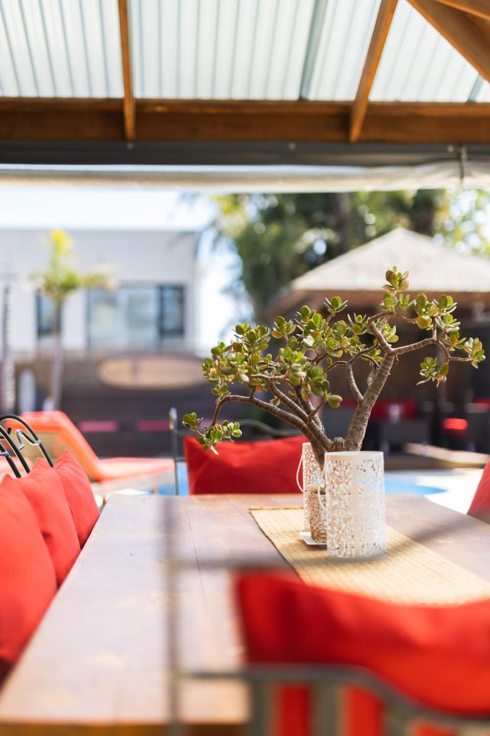 Twin Palms 4BRM Coastal Retreat with Pool & BBQ House in Perth