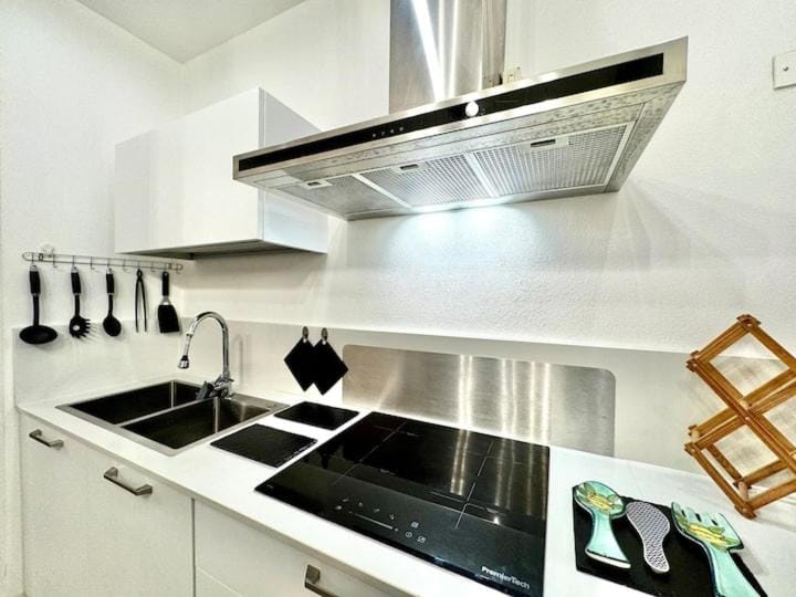 Kitchen or kitchenette, stove