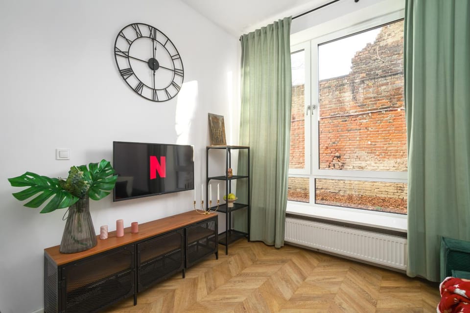 Bed, Kitchen or kitchenette, Photo of the whole room, Bedroom
