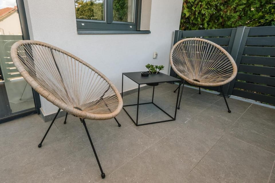LuxStay Apartments APT1 - Private Parking, Terrace Apartment in City of Zagreb