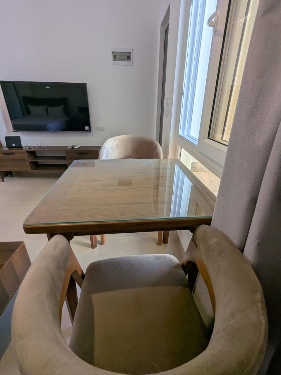 TV and multimedia, Seating area
