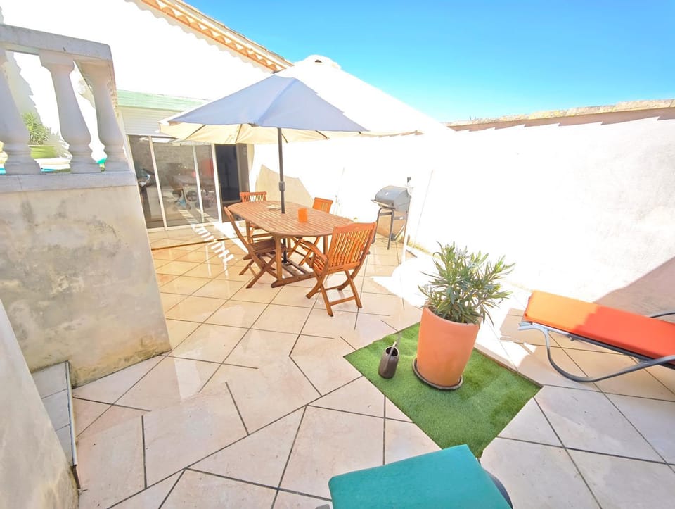Patio, BBQ facilities, Balcony/Terrace, Dining area, sunbed