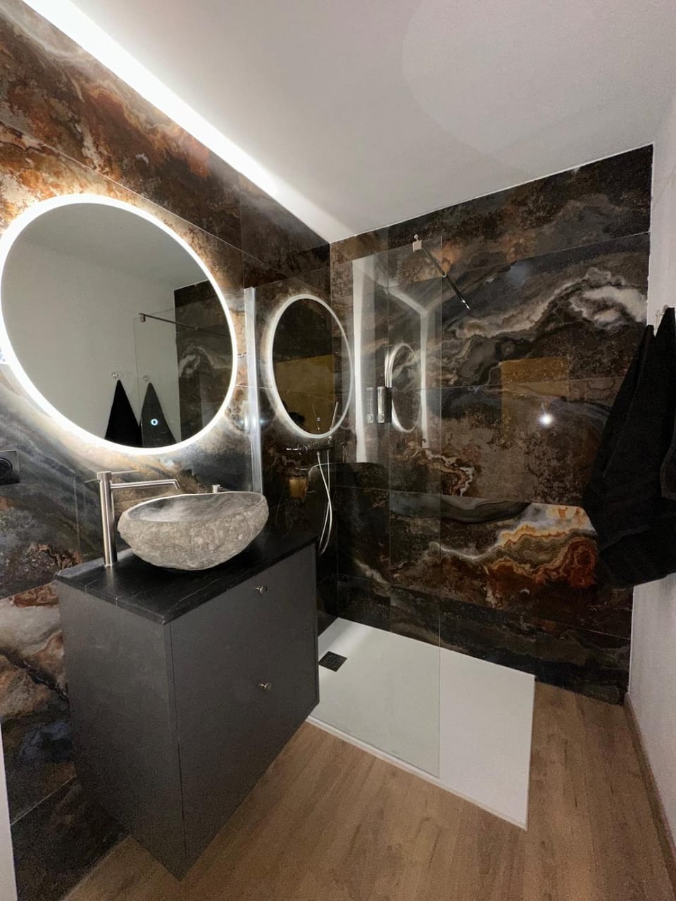 Magnifique appartement à 300m des plages à Port Frejus Apartment in Fréjus