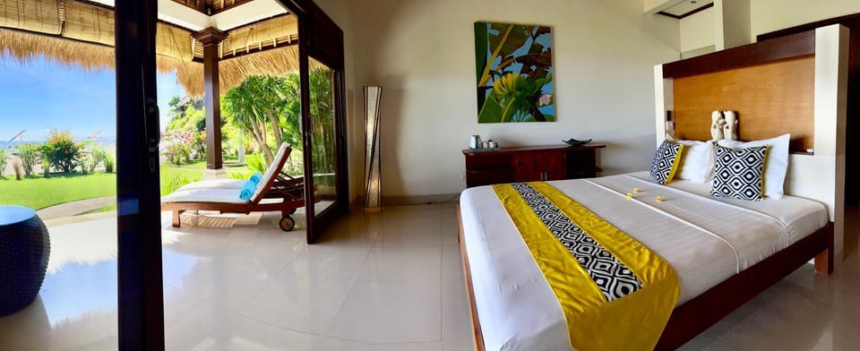 View (from property/room), Balcony/Terrace, Living room, Photo of the whole room, Bedroom, Sea view