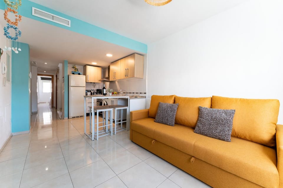 Kitchen or kitchenette, Living room, Dining area, air conditioner