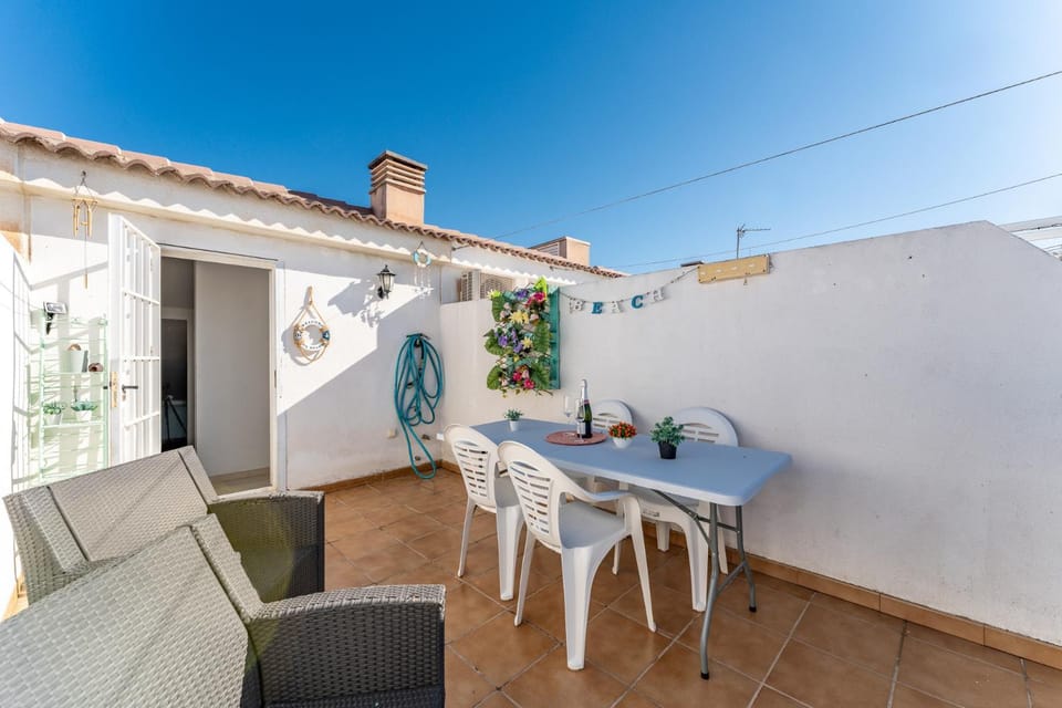 Day, View (from property/room), Balcony/Terrace, Balcony/Terrace, Dining area