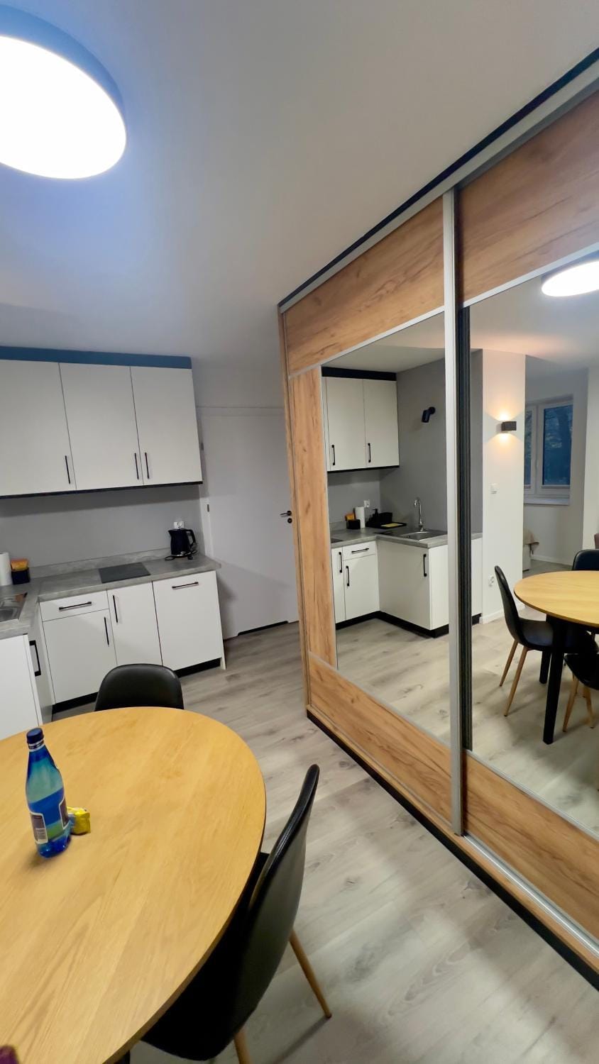 Apartamenty Dąbrówka Cieplice Zdrój 1,15 Apartment in Lower Silesian Voivodeship