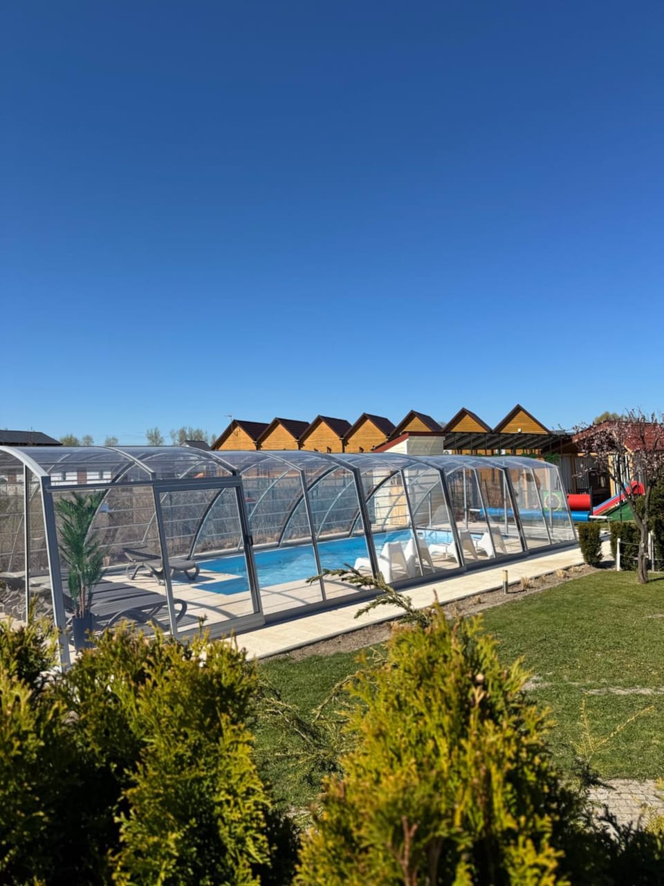 Swimming pool, Swimming pool