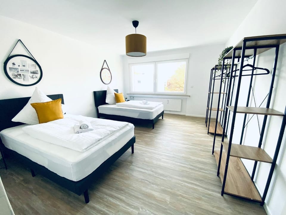 Komfortable XXL Teamsuite mit 1,20 Betten Apartment in Duisburg