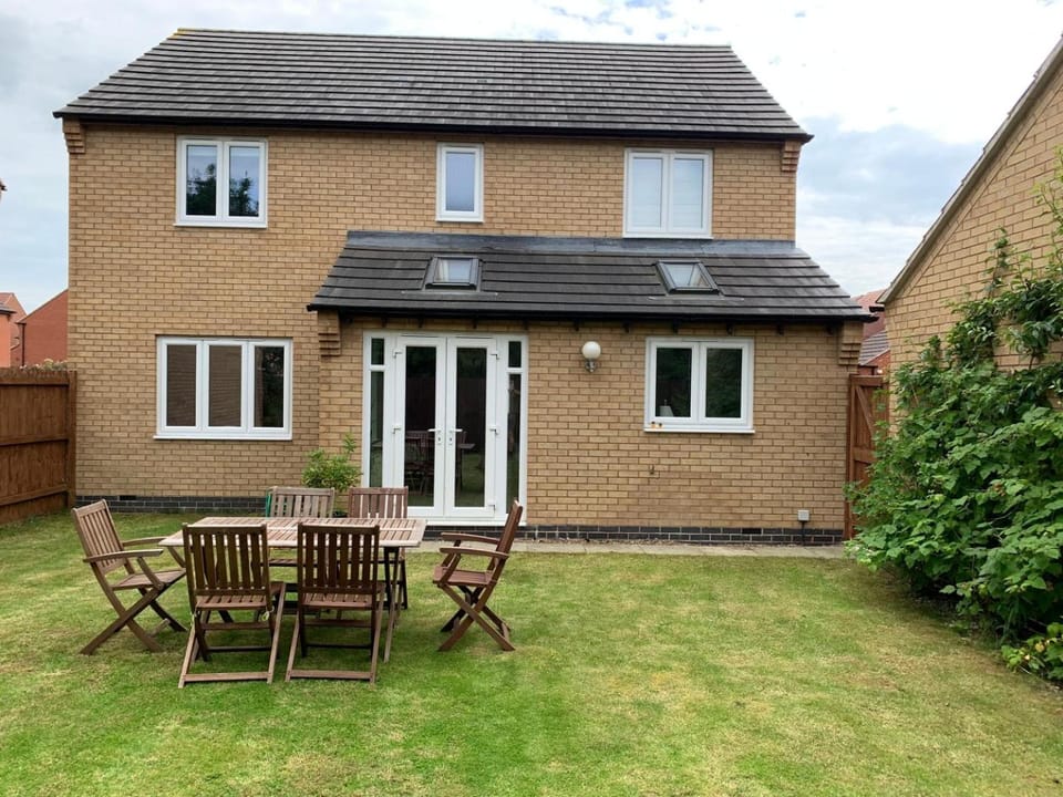 Oakham Haven: Modern 3-Bedroom Family Retreat House in Oakham
