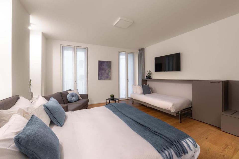 The Golden Studio by Aura Luxury Collection Apartment in Como