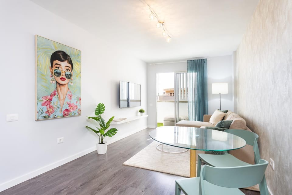 Home2Book Cozy Urban Retreat with Balcony Apartment in Santa Cruz de Tenerife