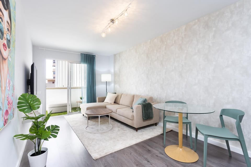 Home2Book Cozy Urban Retreat with Balcony Apartment in Santa Cruz de Tenerife
