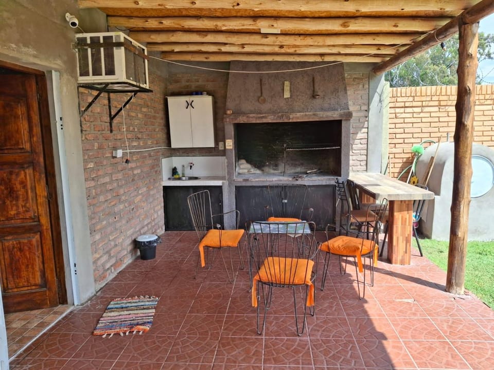 Osvaldo Day Cabin with Pool Cabin in San Juan Province, Argentina