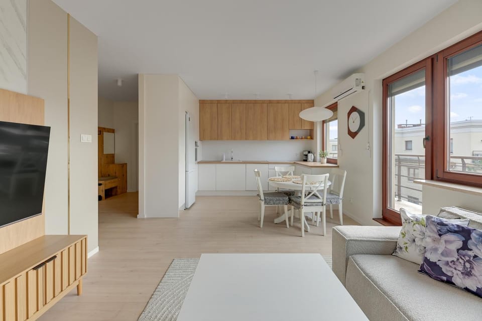TV and multimedia, Kitchen or kitchenette, Seating area, Dining area