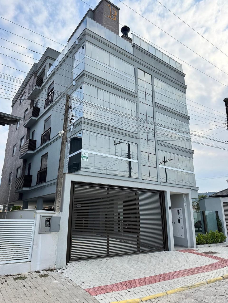 Property building, Facade/entrance