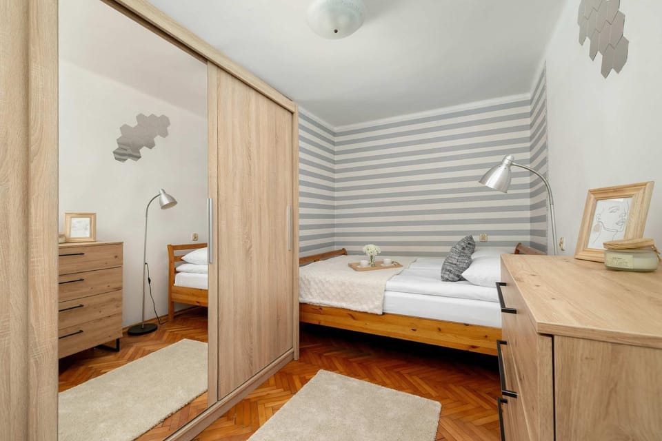 Bed, Photo of the whole room, Bedroom, towels, wardrobe