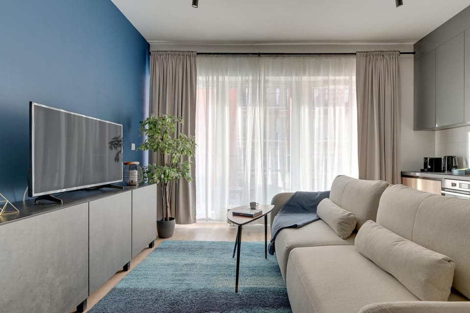 TV and multimedia, Kitchen or kitchenette, Living room, Seating area