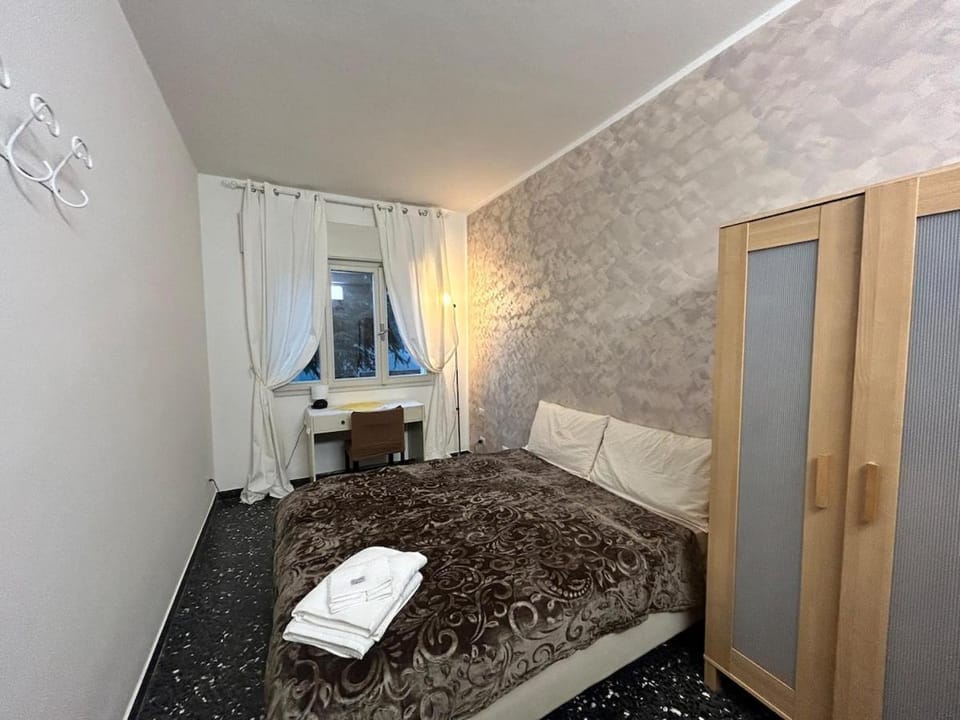 Number 3 APT, easy for Venice Apartment in Venice