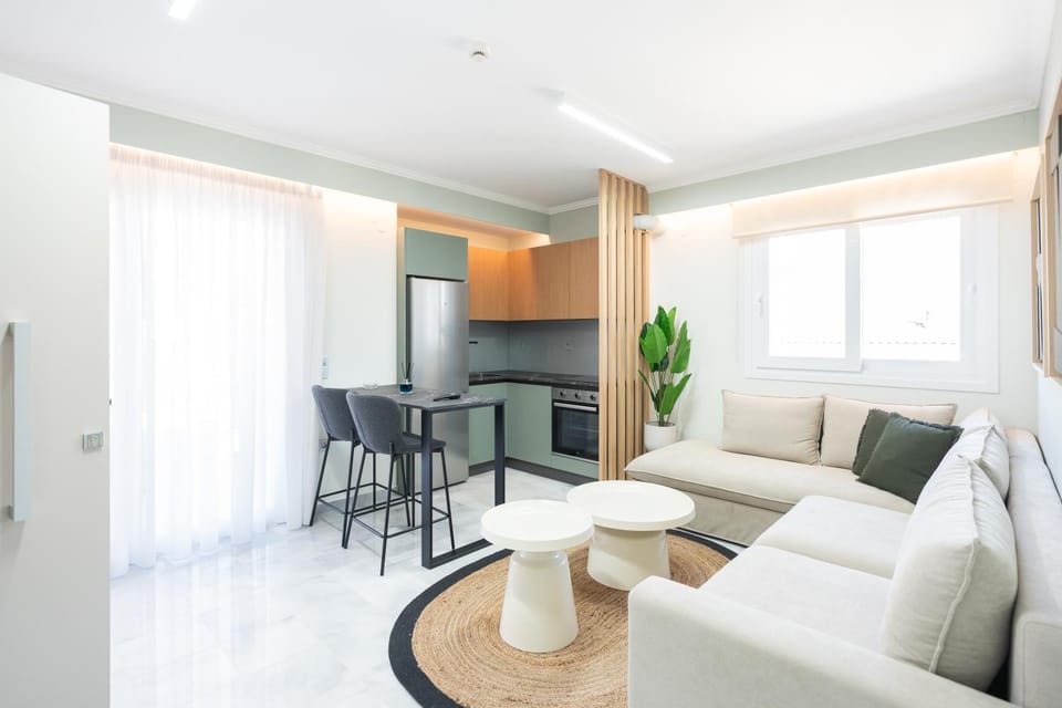 Kitchen or kitchenette, Living room, Seating area, Dining area