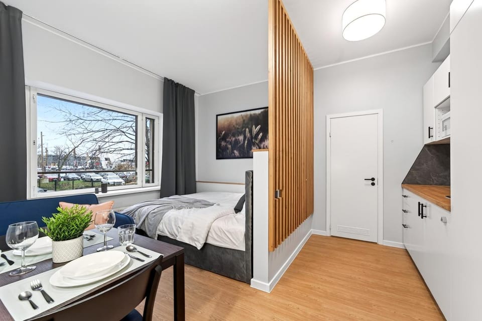 Bed, Kitchen or kitchenette, Living room, Photo of the whole room, Seating area, Dining area