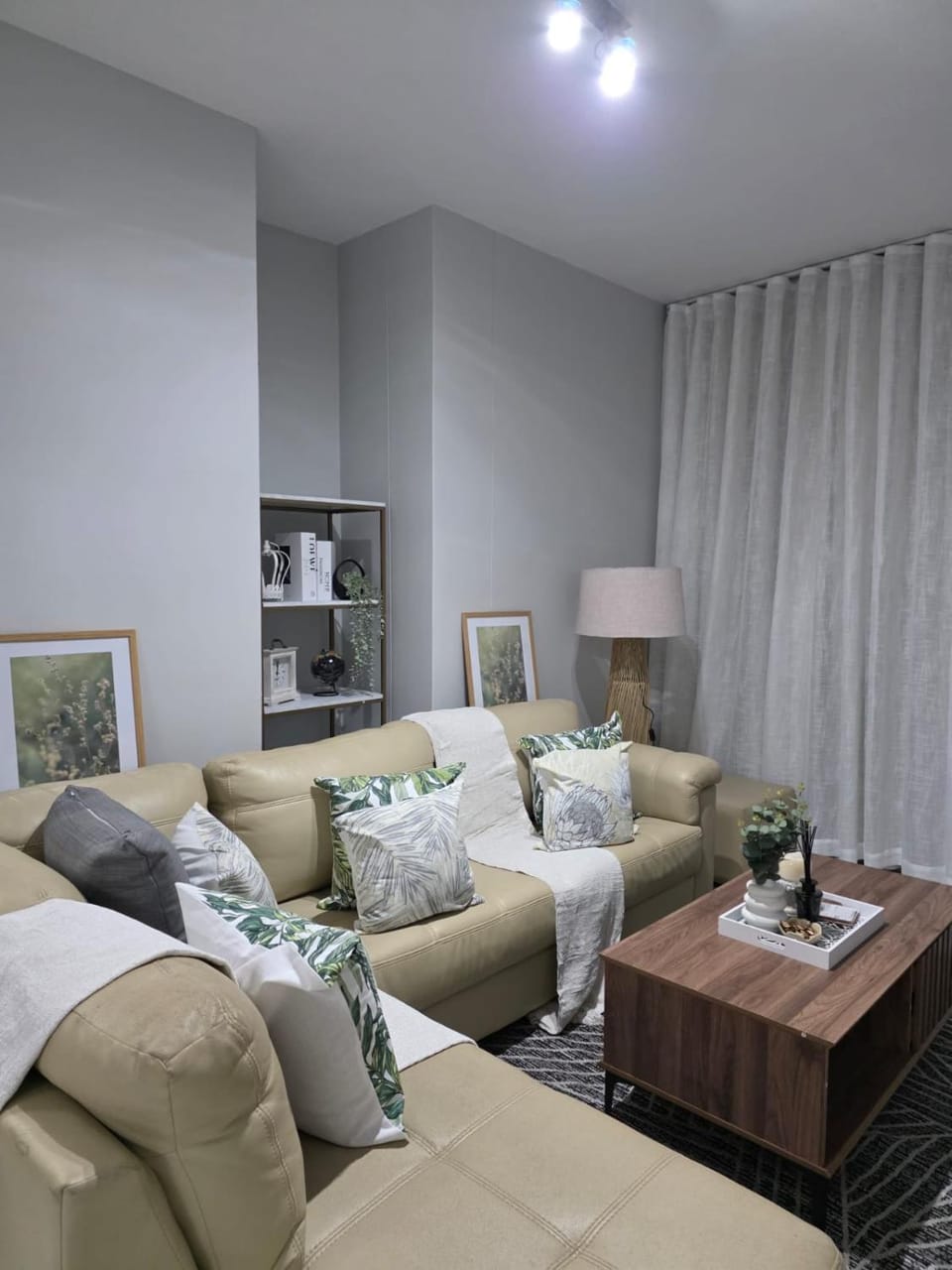 Menyln 2 Bedroom Apartment Apartment in Pretoria