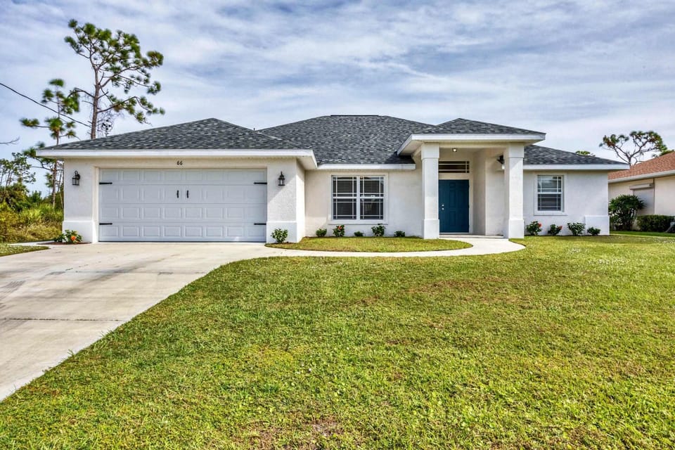 Navigate Stays Rotonda West New-Build Pool Retreat House in Rotonda West