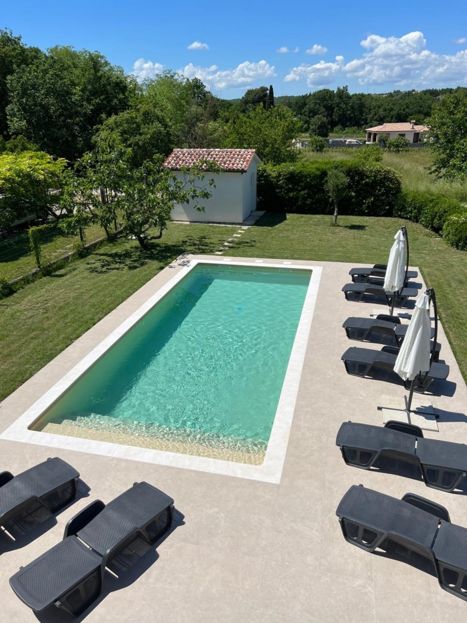Property building, Day, Bird's eye view, Swimming pool, sunbed