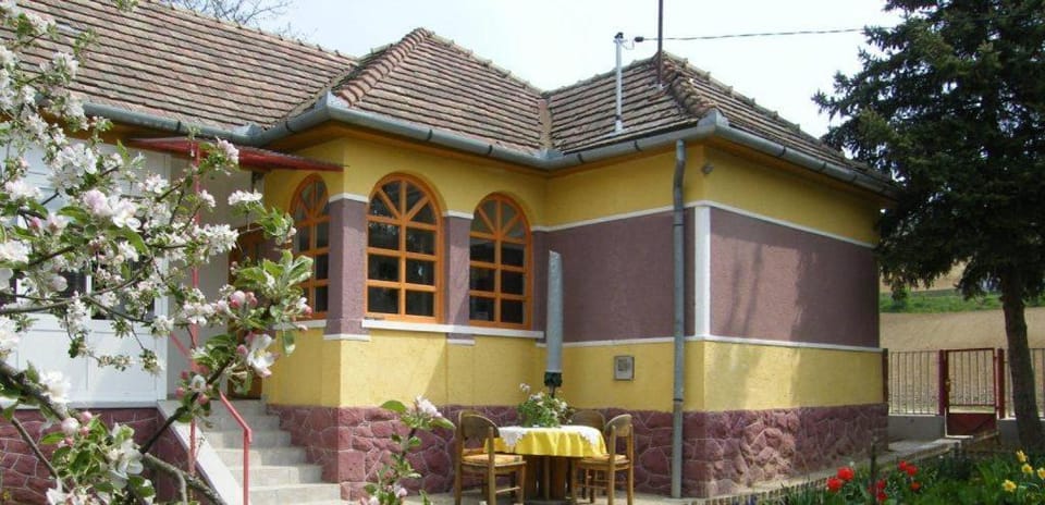 Property building, Balcony/Terrace