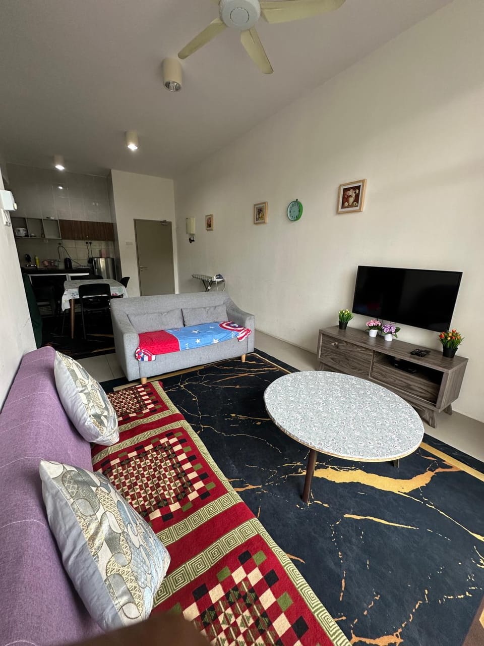 Communal lounge/ TV room, TV and multimedia, Living room, Evening entertainment