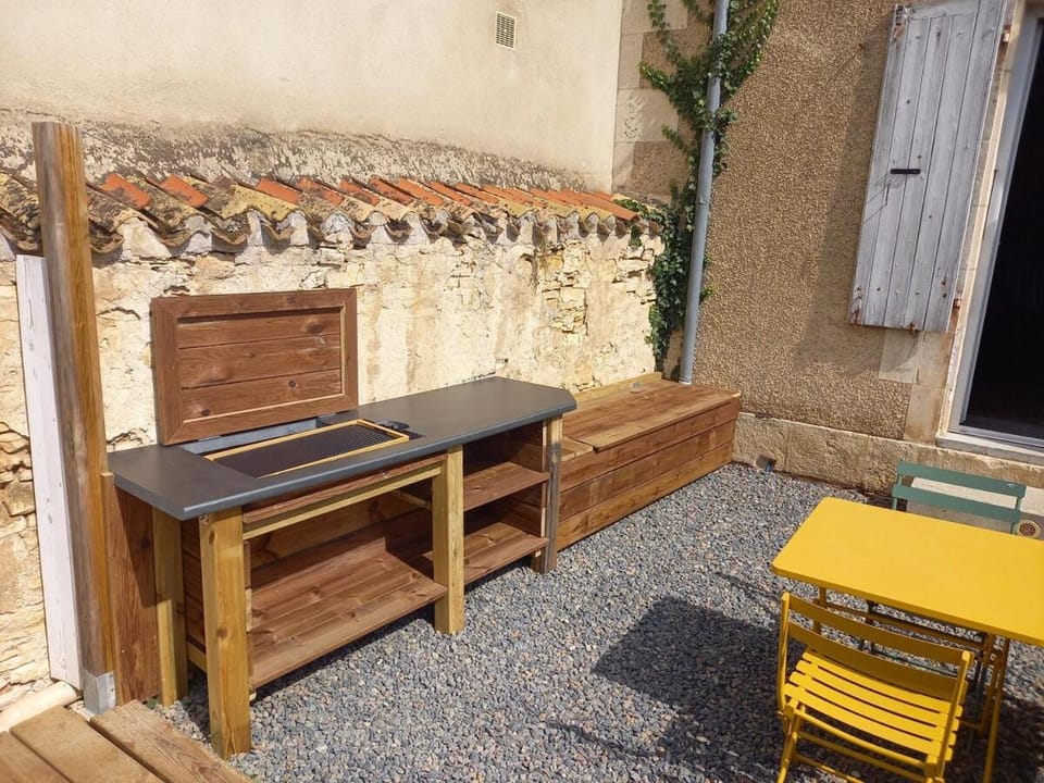 Spa Wifi Canal Plus Apartment in Nouvelle-Aquitaine