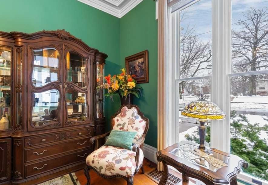 Gardenia Suite - The Belvedere Inn Bed and Breakfast in Oswego