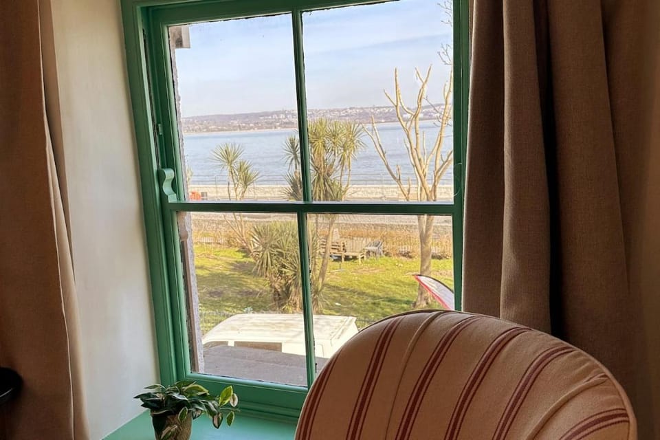 The Little Egret Apartment in The Mumbles