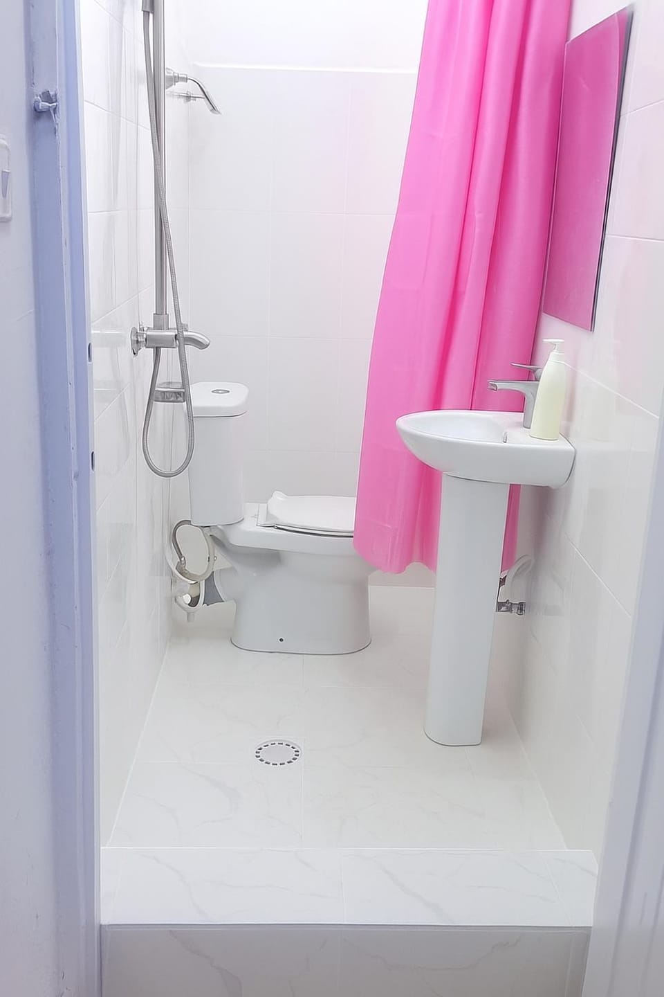 CalmCourt Residence Apartment in Lagos